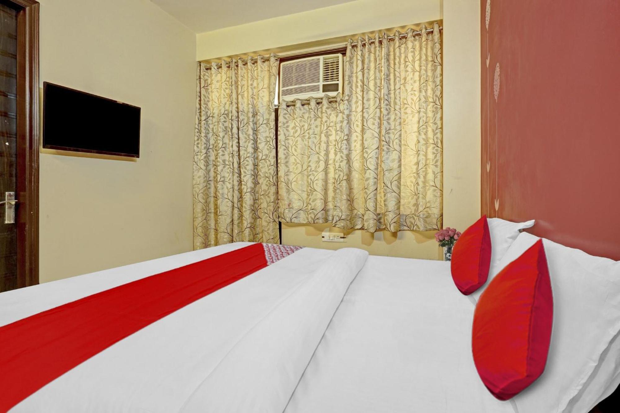 Hotel O A.K Palace 뉴델리 외부 사진