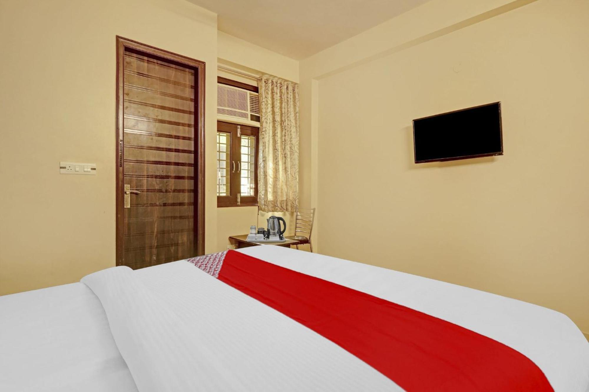 Hotel O A.K Palace 뉴델리 외부 사진